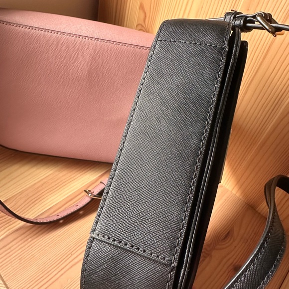 Kate spade Large Carson cross body purse  👛 pink and black - Picture 5 of 9